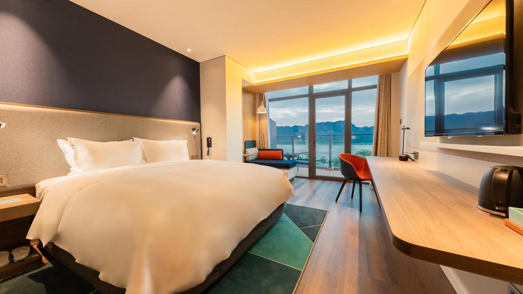 Holiday Inn Express Yichang Riverside By Ihg ภายนอก รูปภาพ